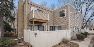 Charming 2 Bedroom 1.5 Bathroom Condo in Southeast Denver available Now! Gallery 1
