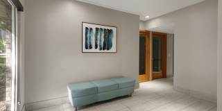 Pebblebrook Court Gallery 23