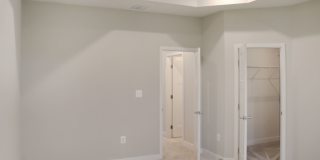 End-unit Townhouse with mountain views Gallery 16