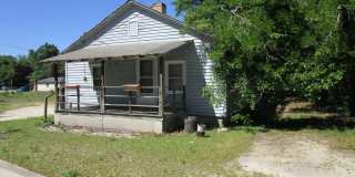 206 Derrick St. Lexington- Please call the Lexington Office to schedule tours: 803-359-0793 Gallery 3