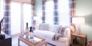 Magnolia at Mistletoe Heights Gallery 11