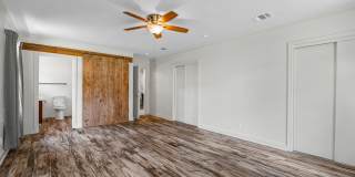 UPDATED MID-CENTURY MODERN HOME WITH SPECIAL CHARACTER Gallery 10