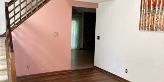 Spacious State College townhouse available August! Gallery 1