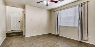 Mountains Edge - 3 bedroom, 2.5 bath cul-de-sac home! Gallery 7