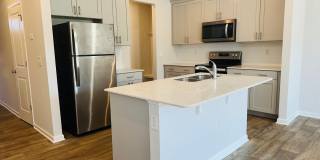 201 Liam Street Gallery 1