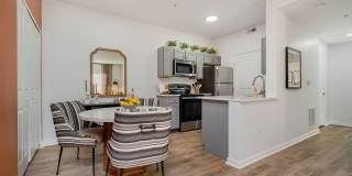 Warner West Apartments Gallery 3
