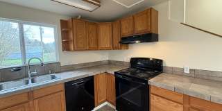 $500 Off Move In Costs!! Updated Farm House $500 Off Move In Costs!! Updated Farm House Gallery 11