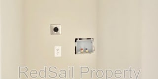 1010 36th St Gallery 9
