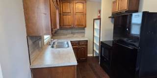 2118 S Greenway Blvd - 2 Bedroom, 1 Bathroom Home - $995 Gallery 1