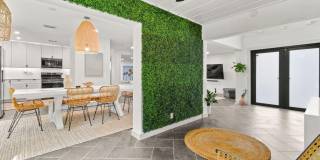 630 NE 15th Place Gallery 15