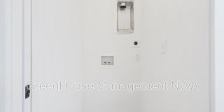 627 SW C Street Gallery 20