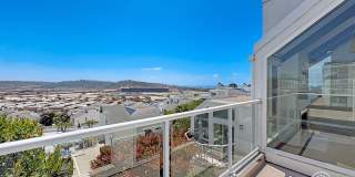 Hilltop Retreat with Ocean Breezes, natural light, and panoramic views Gallery 8