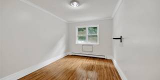 4392 Carpenter apt #2 Avenue Gallery 16