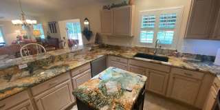 Beautiful Over Sized TURNKEY SEASONAL 2 bed 2 bath Rental on Golf Course in Polo Ridge Gallery 7