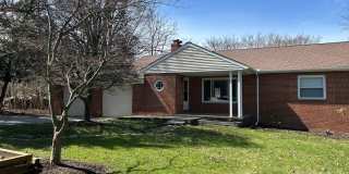Brick Ranch for Rent in Highland  HTS close to the freeway Gallery 1