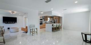 1701 SW 23rd Ter Gallery 4