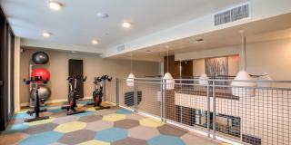 View 32 Apartments Gallery 56