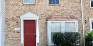 3BD/ 1.5BA Townhouse in the Heart Virginia Beach!! 3BD/ 1.5BA Townhouse in the Heart Virginia Beach!! Gallery 1