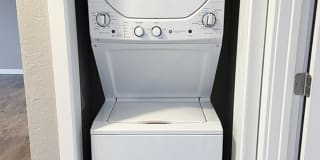 Sutter Apartments Gallery 7