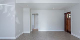 Charming Bungalow in Prime South Tampa – Plant High School District! Gallery 4