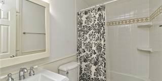 407 E 45th St Apt 210 Gallery 13