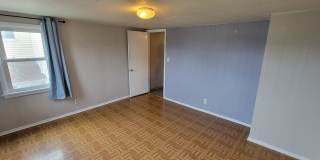 AVAILABLE September 1st- 4 Bed 3 Bath w/ Spacious Back Deck - SHORT TERM LEASE TILL END OF APRIL Gallery 23