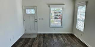 1270 Plymouth Place Gallery 11