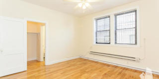 544 W Wellington Ave Gallery 4