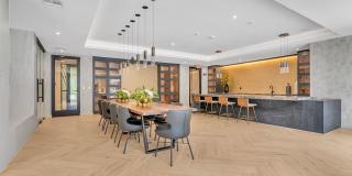 Woodland Square Gallery 19