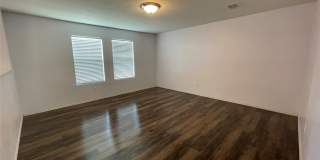 2801 Mockingbird Street Gallery 5