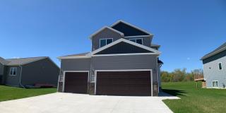 3 Bed 2.5 Bath Single Family Home Gallery 1