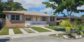 462 NW 25th Ct Gallery 1