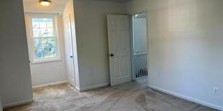 4401 ARLINGTON Boulevard Gallery 13