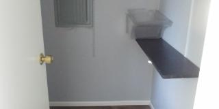 Freshly remodeled Townhouse Style Apartment with Private Yard Freshly remodeled Townhouse Style Apartment with Private Yard Gallery 3