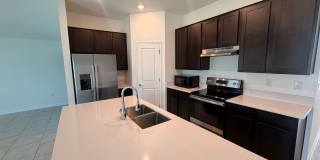 Single Family House Minutes to Davenport Posner Park Shopping Mall Gallery 19
