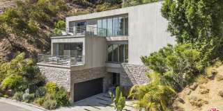 2756 Westshire Dr Gallery 1