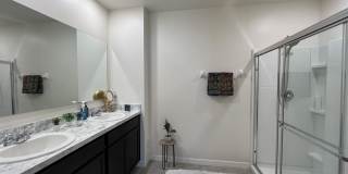 976 Trinity Street Gallery 36