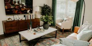 The Taylor Gallery 17