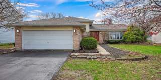 2083 Maplewood Circle Gallery 1