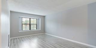 1309 East 21st Gallery 7