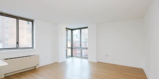 Hudson Crossing Hudson Crossing Gallery 16