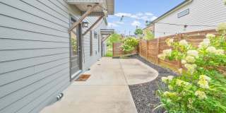 Modern Three Bedroom! Gallery 44