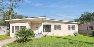 10235 East Briarcliff Road Gallery 1