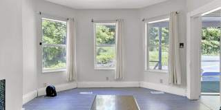 352 Stewart Street Gallery 1