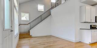 Elegant 4BR Home with Bonus Room & Designer Finishes Elegant 4BR Home with Bonus Room & Designer Finishes Gallery 9