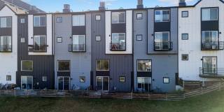 Stunning 3-bedroom, 4-bathroom townhouse! Gallery 31