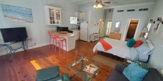 226 NE 1st Avenue unit: Key Lime Suite Gallery 7