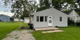 3 Bedroom, 1 Bathroom House for Rent with 1 Stall Garage! 3 Bedroom, 1 Bathroom House for Rent with 1 Stall Garage! Gallery 1