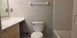 2 Bedroom Condo in Canal Gallery 9
