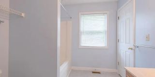 2 Blocks from Campus - 3BR Move in ready now for August 2026! Gallery 11